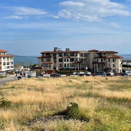 Апартамент В Сарафово Apartamento Burgas Exterior foto