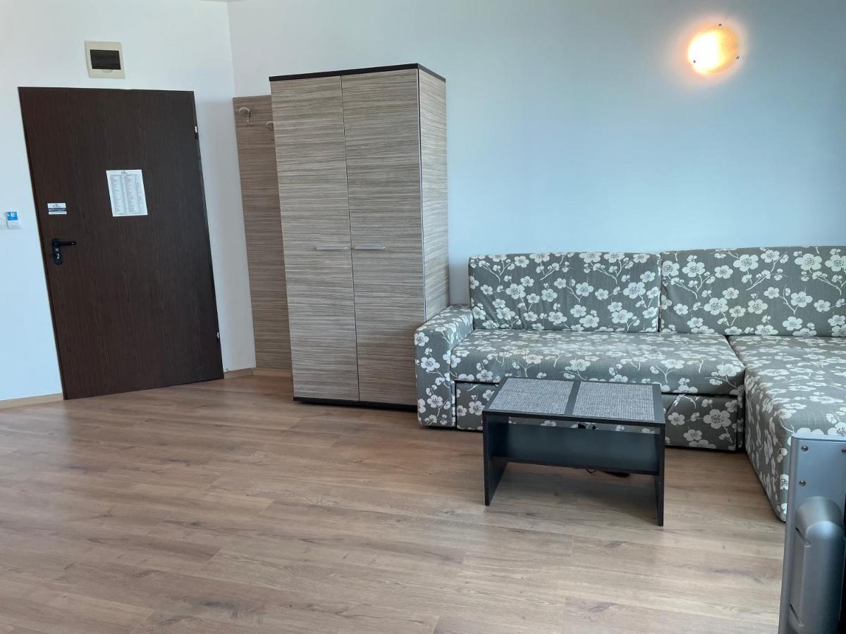 Апартамент В Сарафово Apartamento Burgas Exterior foto